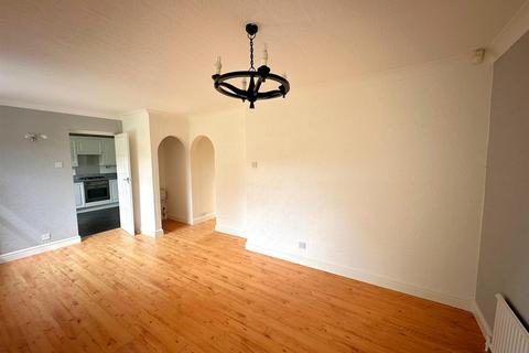 4 bedroom house to rent, Kendall Rise, Kingswinford