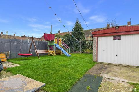 4 bedroom semi-detached house for sale, Bradford Avenue, East Riding of Yorkshire HU9