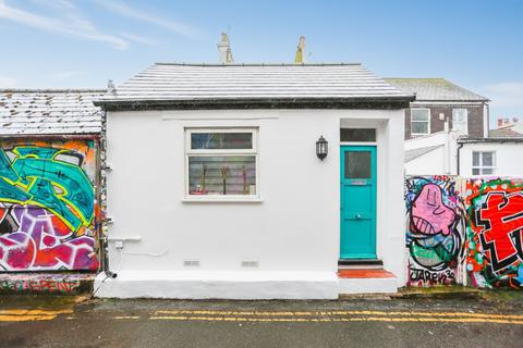 undefined, Trafalgar Lane, Brighton, BN1