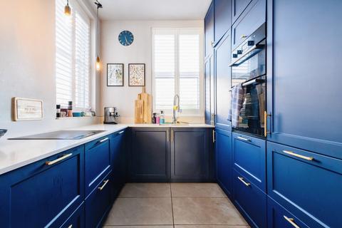 4 bedroom end of terrace house for sale, Nipper Lane, Manchester, M45