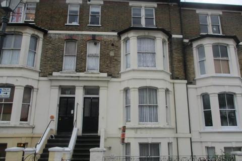 1 bedroom flat to rent, Devereux Road, Southend On Sea