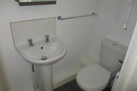 1 bedroom flat to rent, Devereux Road, Southend On Sea