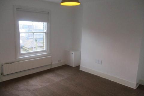1 bedroom flat to rent, Devereux Road, Southend On Sea
