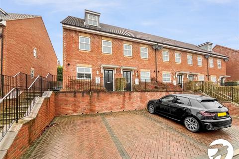 3 bedroom end of terrace house to rent, Shanklin Close, Chatham, Kent, ME5