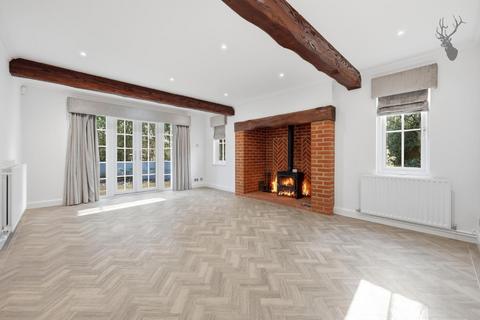 5 bedroom detached house for sale, Epping Road, North Weald, Epping