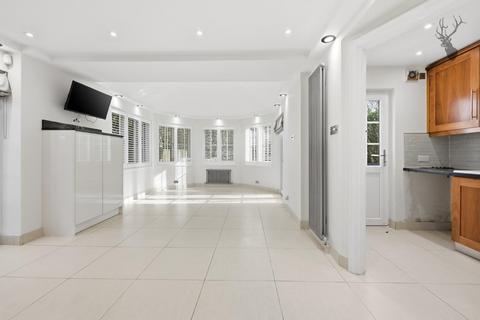 5 bedroom detached house for sale, Epping Road, North Weald, Epping