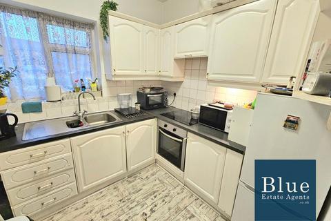 2 bedroom flat for sale, Bath Road, Hounslow, TW4