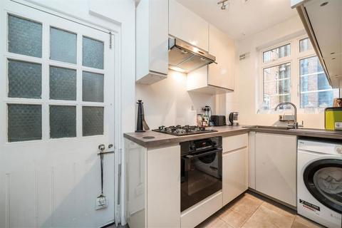 1 bedroom flat to rent, Hammersmith Road, London W6