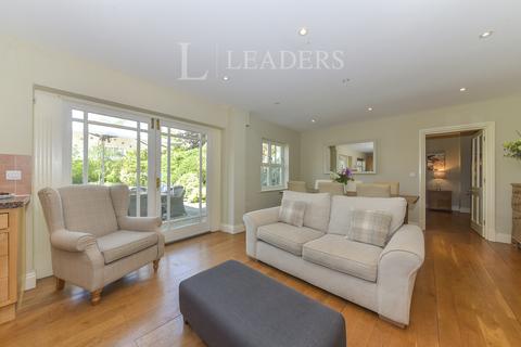 undefined, Stamford Road, Oakham, LE15