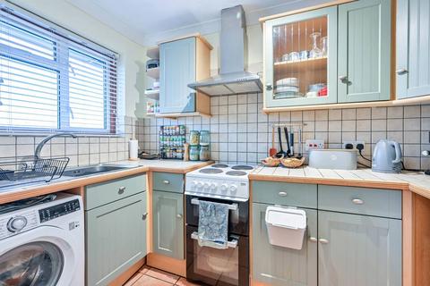 2 bedroom flat for sale, The Broadway, New Haw, Addlestone, KT15