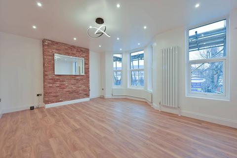 3 bedroom flat for sale, Palermo Road, Kensal Green, London, NW10