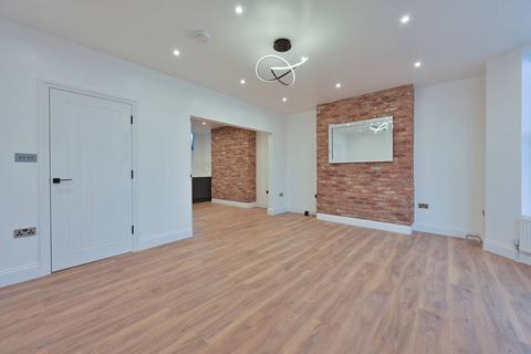 3 bedroom flat for sale, Palermo Road, Kensal Green, London, NW10