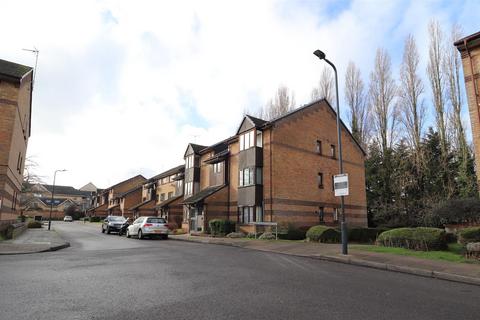 1 bedroom apartment for sale, Harp Island Close, London