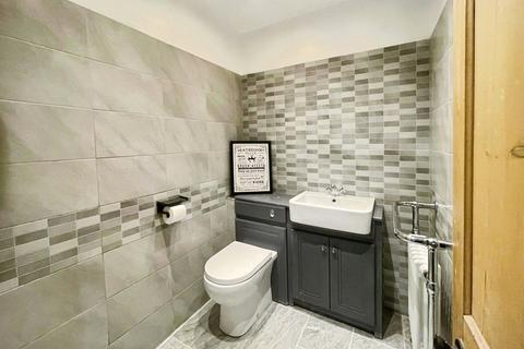 undefined, Manor Street, Leicestershire LE18