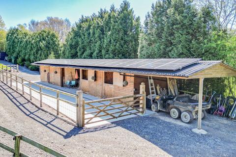 Equestrian property for sale, Hartley