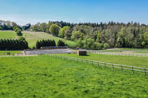 Equestrian property for sale, Hartley