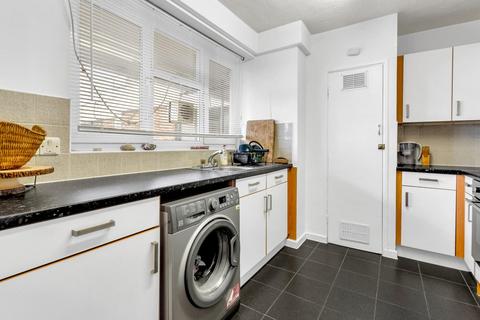 1 bedroom flat for sale, Yoakley Road, London, N16