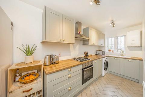 1 bedroom flat for sale, Bodmin Street, London SW18