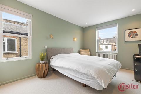 3 bedroom flat for sale, Inderwick Road, N8
