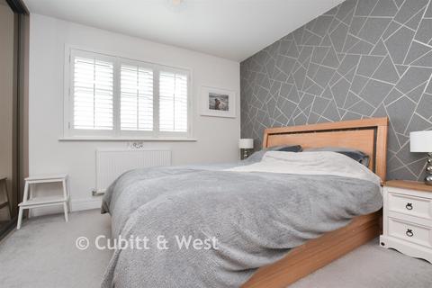 2 bedroom semi-detached house for sale, Consort Drive, Leatherhead, Surrey