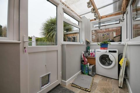 2 bedroom detached bungalow for sale, Hawthorne Street, Chesterfield, S40 2EG