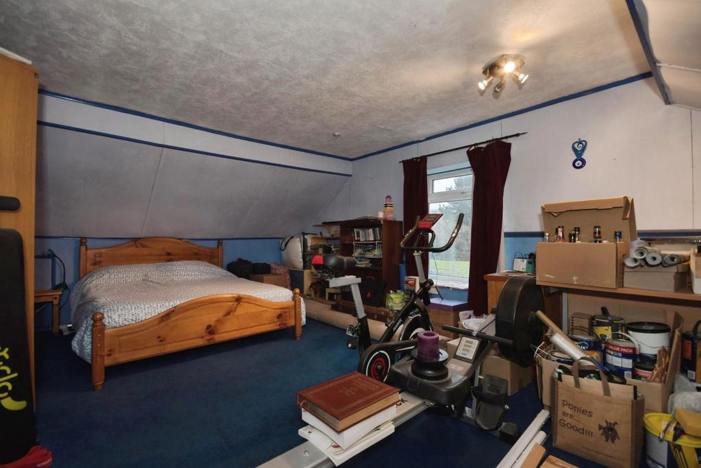 BED 1.jpg