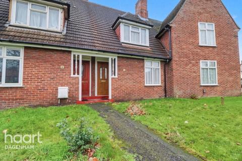 2 bedroom terraced house for sale, Heathway, Dagenham