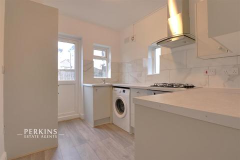 undefined, Greenford, UB6