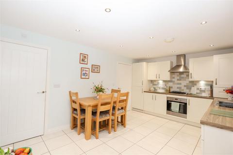 4 bedroom detached house for sale, Swan Way, Sowerby, Thirsk