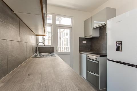 undefined, Marina Court, Bow, E3