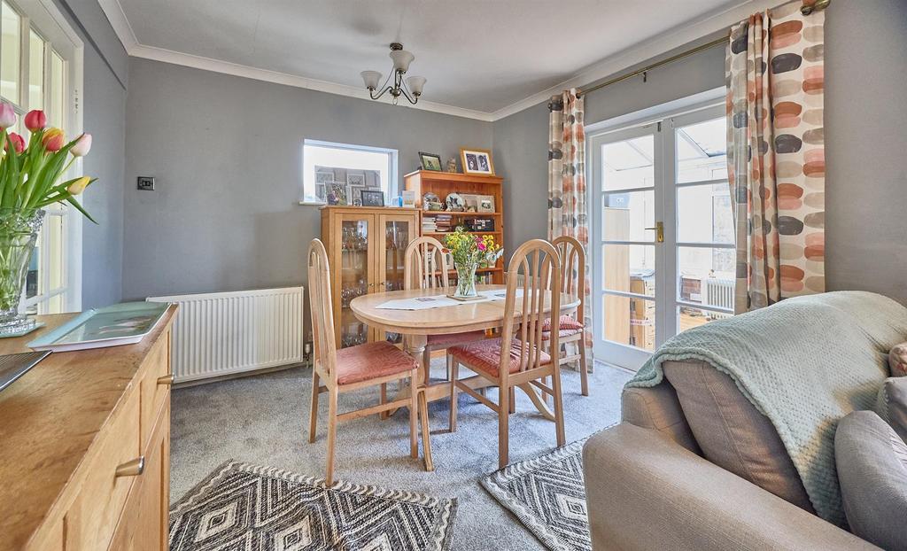 Lounge Dining Room
