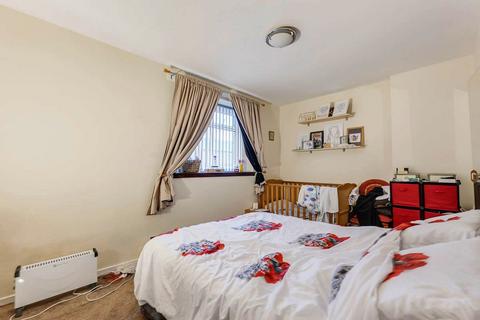 undefined, Faulds Gate, Aberdeen AB12