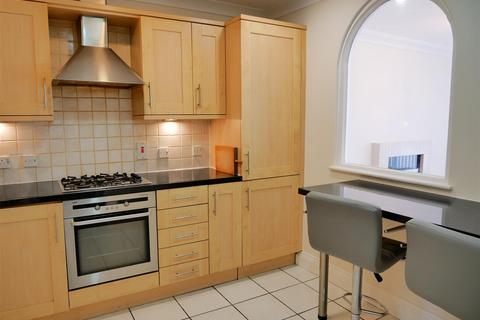 2 bedroom terraced bungalow for sale, Edreds Court, Calne