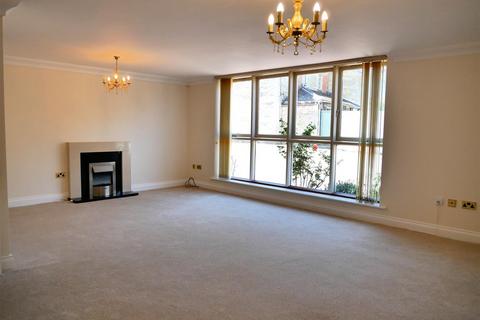2 bedroom terraced bungalow for sale, Edreds Court, Calne