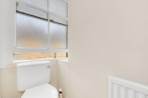 2 bedroom flat to rent, Lambolle Place, London, NW3