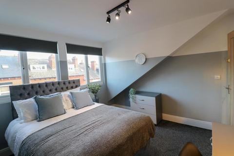 4 bedroom house to rent, Carberry Place, LEEDS, WEST YORKSHIRE