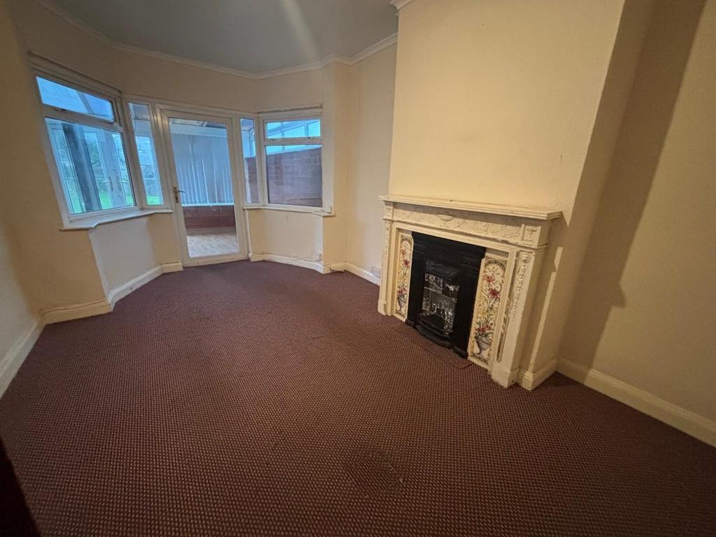 Back Lounge.jpg