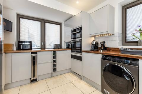 4 bedroom end of terrace house for sale, Nihill Place, Croydon, CR0