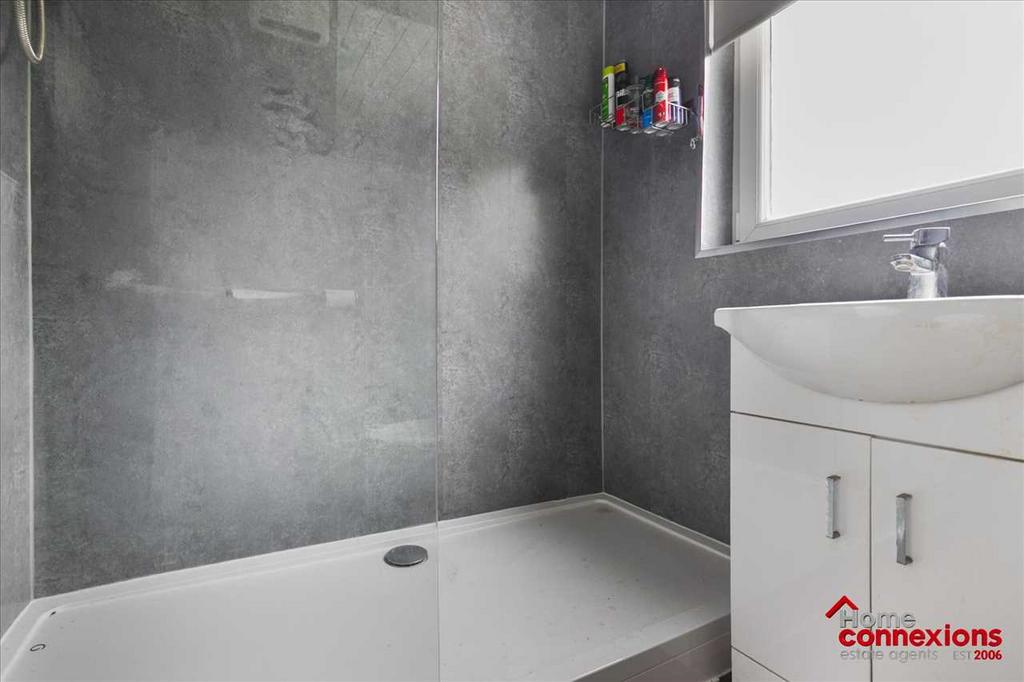 Shower Room (2)