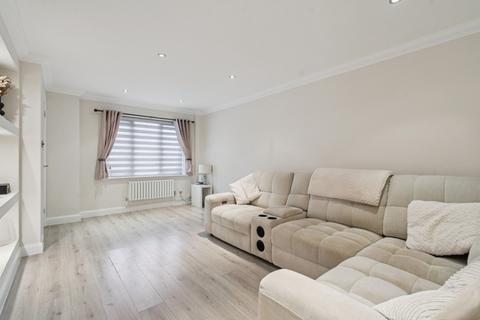 3 bedroom terraced house for sale, Hamilton Road, South Oxhey, Watford, WD19