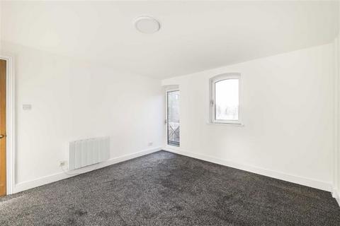 2 bedroom flat to rent, Mill Street, London SE1