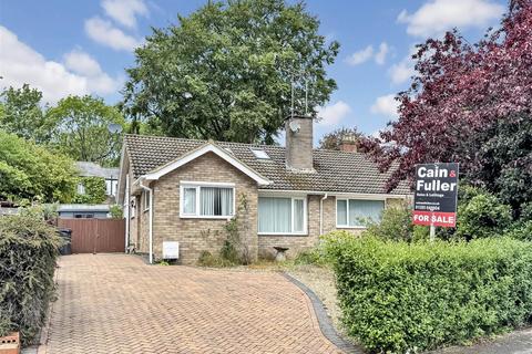 2 bedroom bungalow for sale, Tinglesfield, Stratton, Cirencester