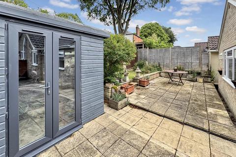 2 bedroom bungalow for sale, Tinglesfield, Stratton, Cirencester