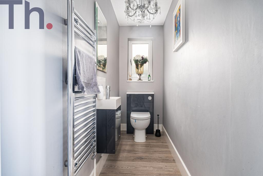 Downstairs Cloakroom WC