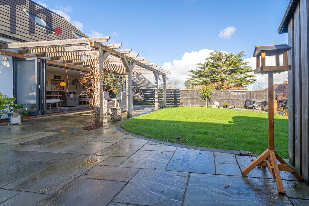 Rear Garden &amp; Pergola