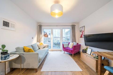 1 bedroom flat for sale, Longbow Apartments, 71 St. Clements Avenue, Bow, London, E3