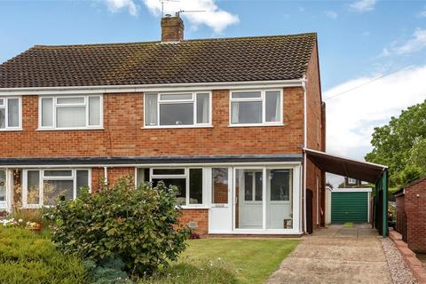 3 bedroom semi-detached house to rent, Hillside Road, Winchester, SO22
