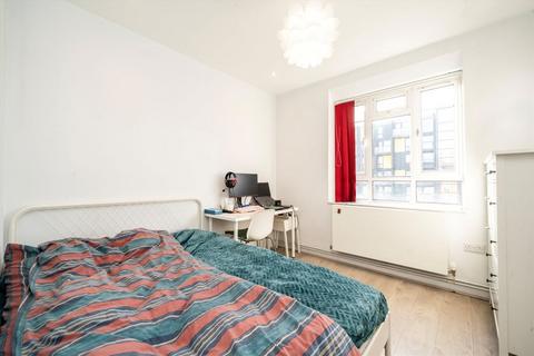 3 bedroom flat for sale, White City Estate, London W12
