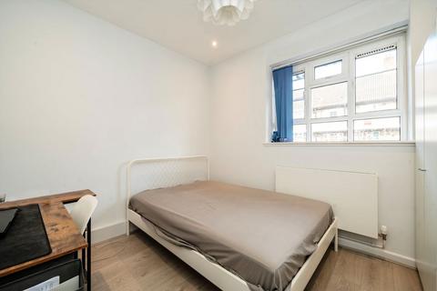 3 bedroom flat for sale, White City Estate, London W12