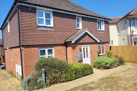 1 bedroom apartment to rent, Hexham Gardens, Northolt